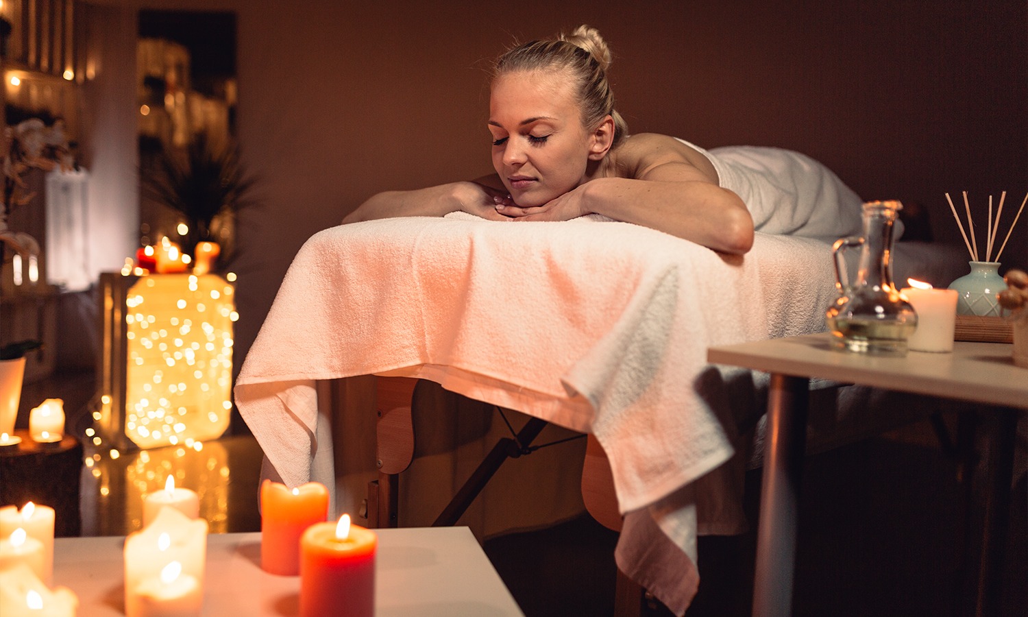 Aromatherapy and Massage – Benefits, Healing, and Relaxation | Muktaa Wellness